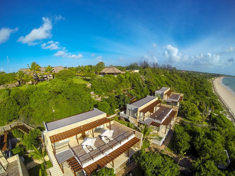 bahia mar boutique hotel aerial shot of the lodge