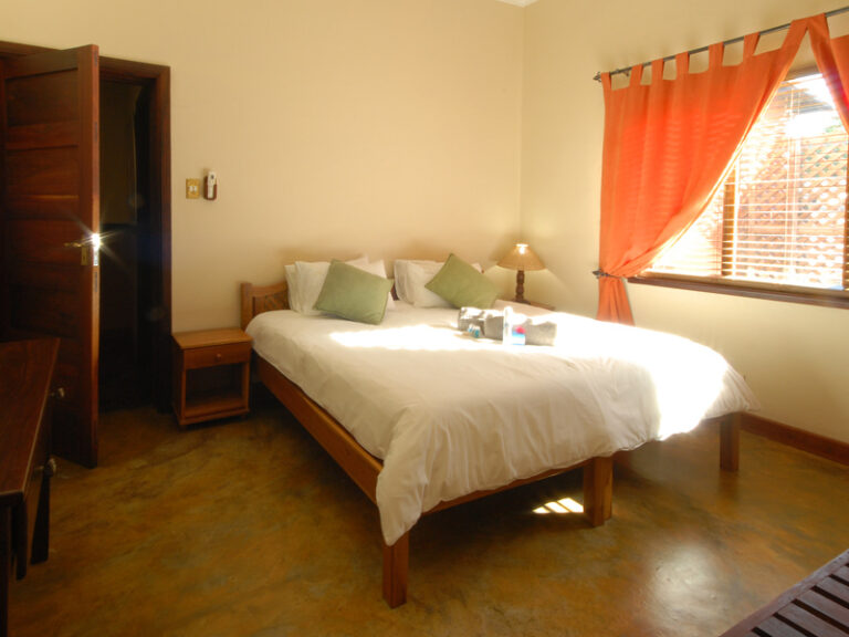Bedroom interior of Castelo Do Mar Hotel in Mozambique