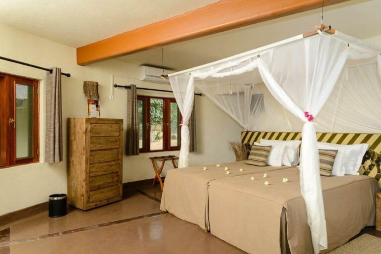 bedroom interior of Montebelo Gorongosa Lodge in Mozambique